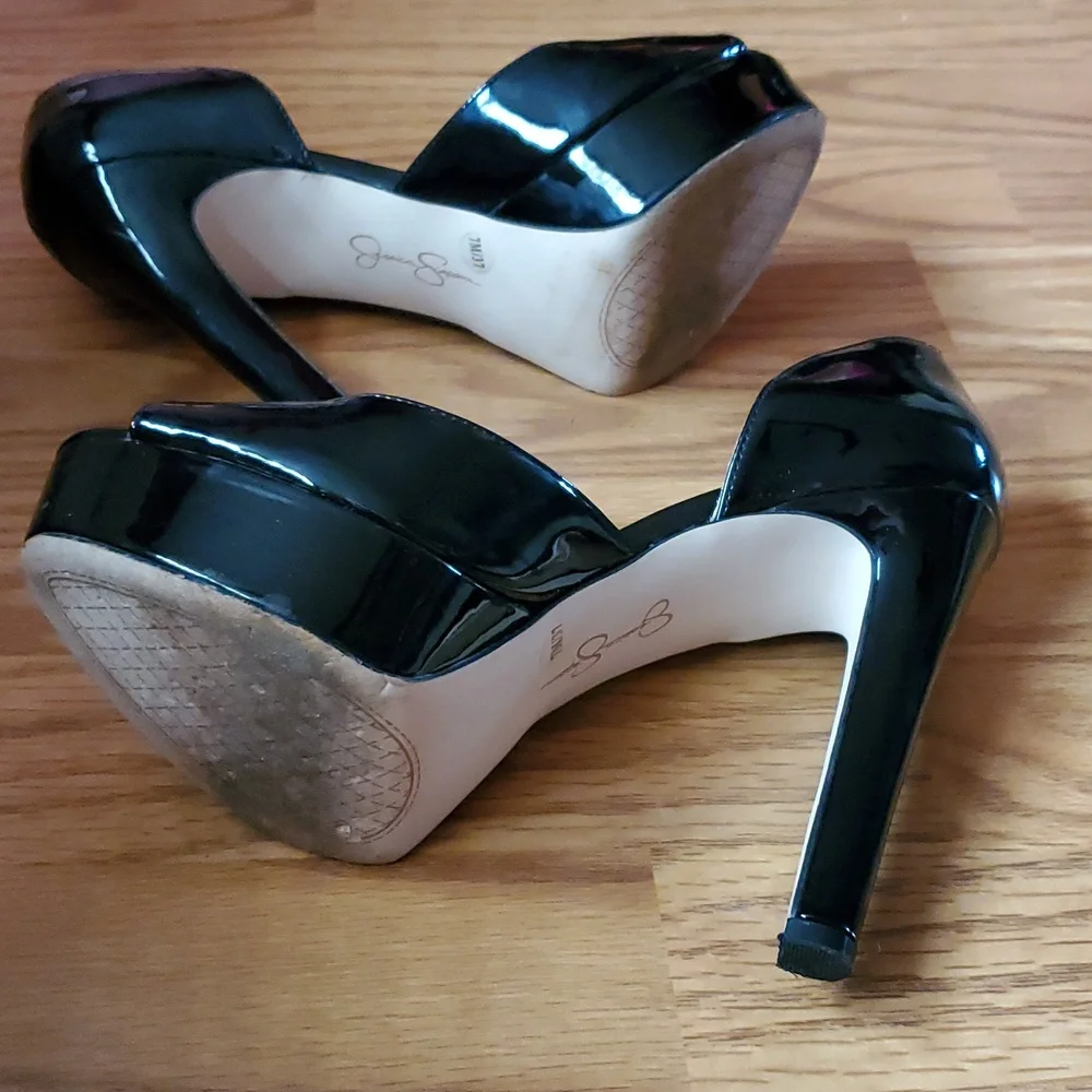 Jessica Simpson Martella Heels - Picture 7 of 8